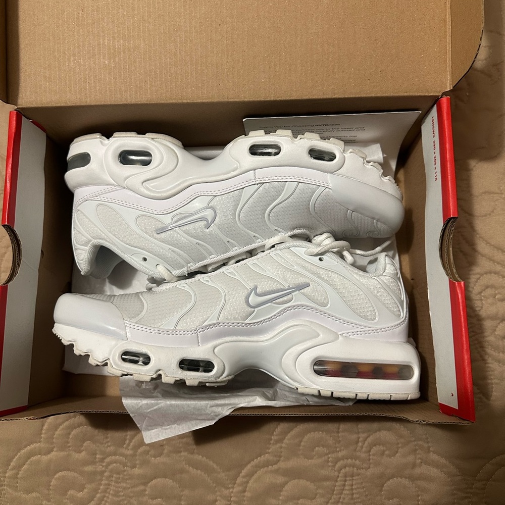 Big Kids Nike White Air Max Plus + Box